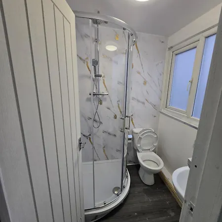 Chub Luxury Ensuite